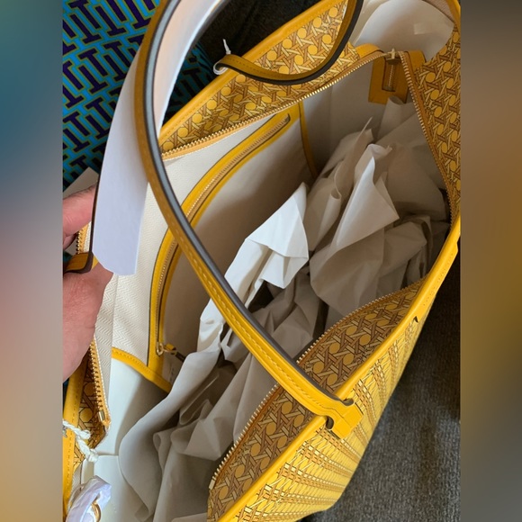 SOLD⛔️Authentic TORY BURCH LOGO coated canvas/leather zip top tote w wristlet - Picture 10 of 16